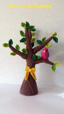 Tie a Yellow Ribbon 'round the ole oak tree
