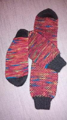 Broken Seed Stitch
<p>This stitch is actually very easy, but it makes a wonderful pattern!</p>

