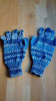 Gloves for fiancÃ© of SIL1
