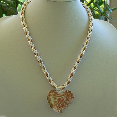 Gold and White Heart Kumihimo Pendant
<p>This pretty gold and white Murano glass heart is matched by a simple gold and white satin kumihimo rope.</p>
Keywords: kumihimo heart white gold