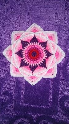 Pansies Coverlet, Nyuta's eyes
Keywords: crocheting for home