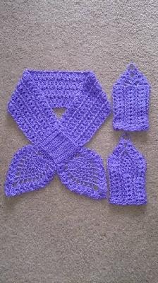 Scarf and mittens
Scarf Collection
Keywords: crocheting for lady